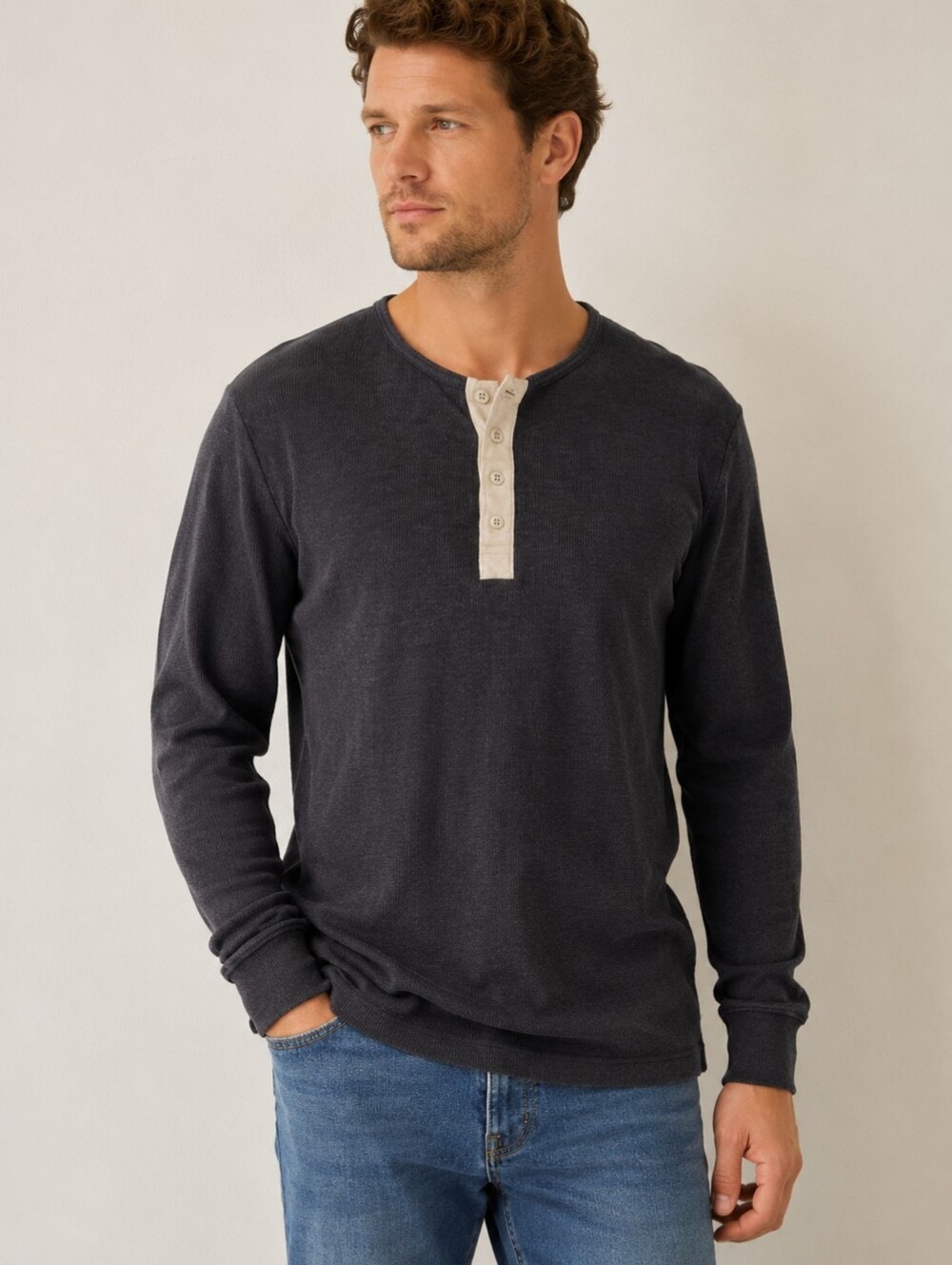 L O.G.G. Men's Henley Gray Button Down M